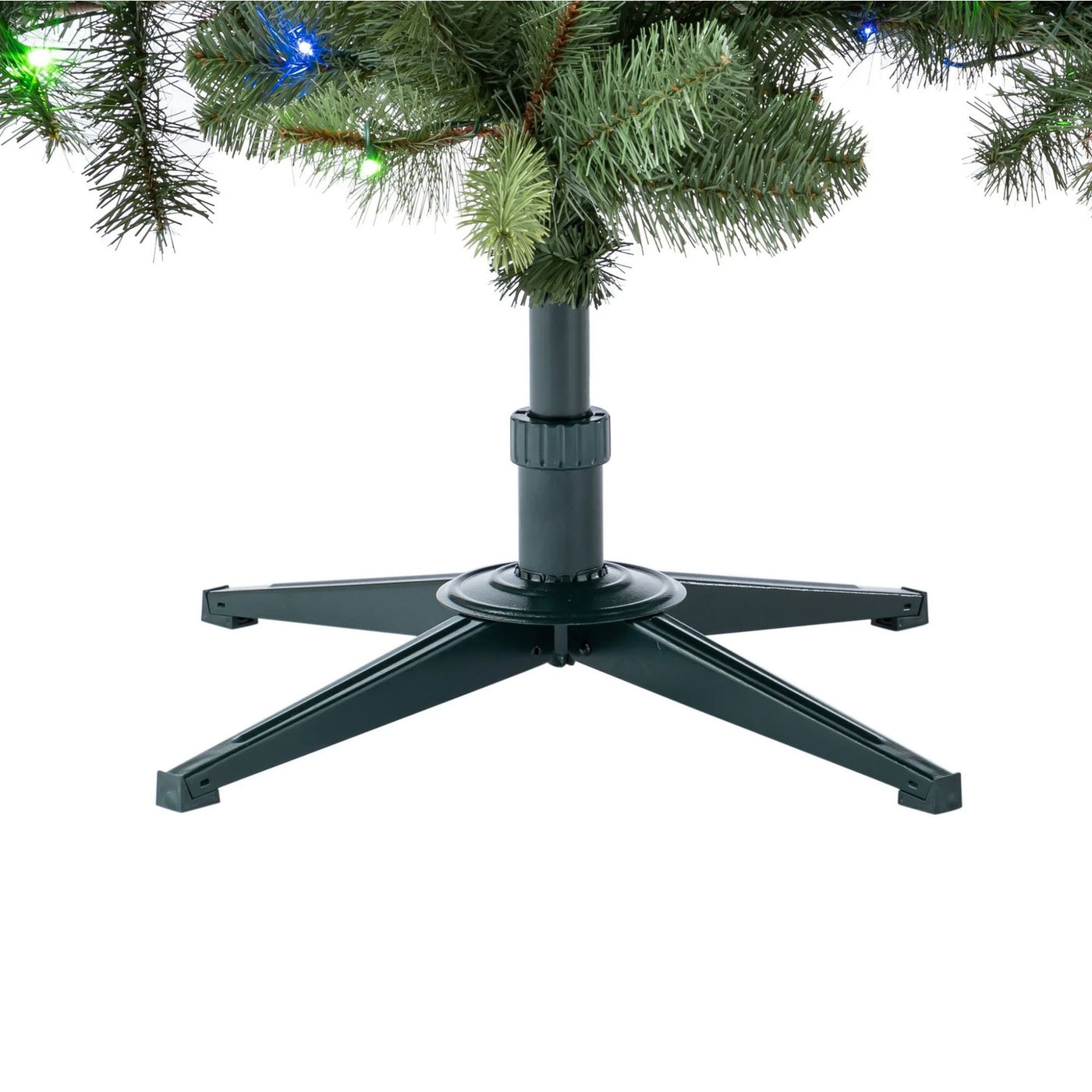 Evergreen Classics 7.5ft Pre-Lit Benton Pine Artificial Christmas Tree